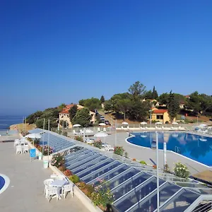 4* Semesteranläggning (resort) Maistra Select Petalon