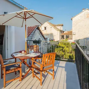 Zlatin Dvor - For 3, Terrace, Center, At 5-min, Bike Friendly Kroatien
